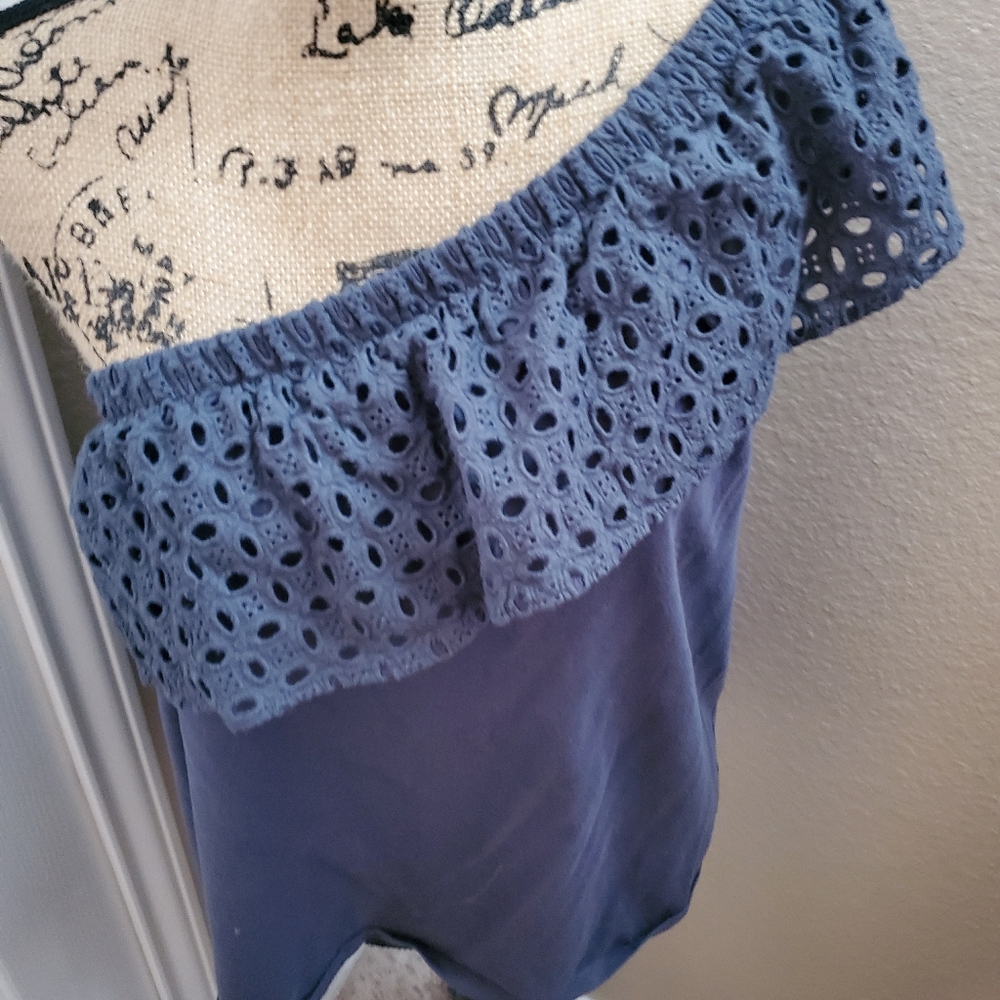 Loft off shoulder